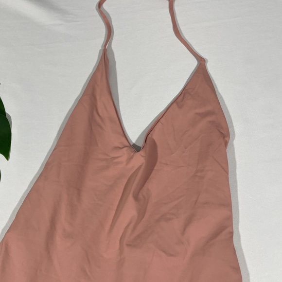 NWT Tavik [ XS ] Chase Colorblock One-Piece Swimsuit Desert Rose/ Grey‎ - Picture 11 of 12